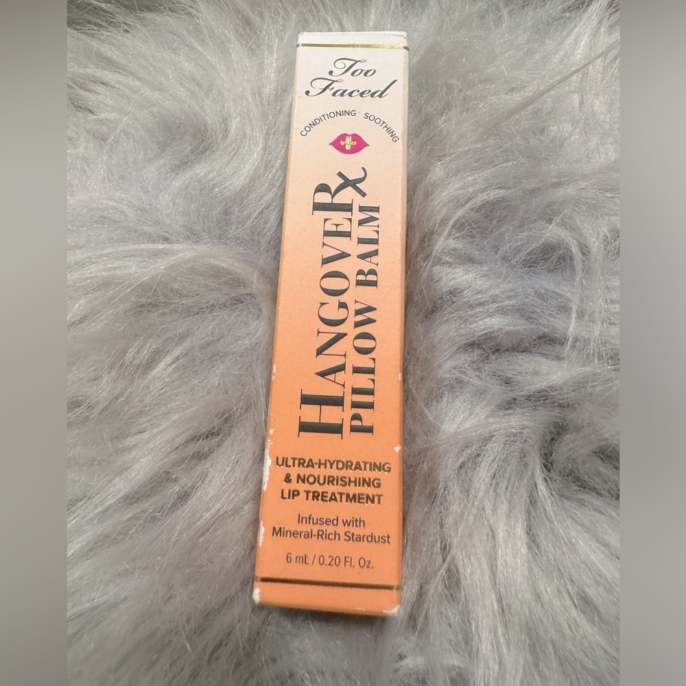 Too faced ~ Hangover Pillow Balm Ultra Hydrating lip Treatment ~ Mango Kiss~